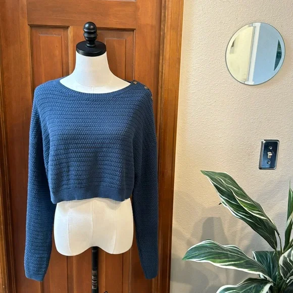 NWT Zara Crop Sweater. Size Large - Picture 1 of 11